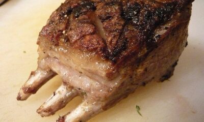 La ricetta dell'agnello pasquale al forno per il pranzo in famiglia