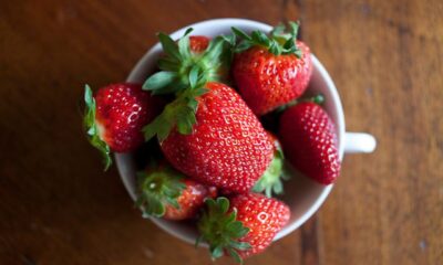 Fragole al limone, la ricetta facile e veloce