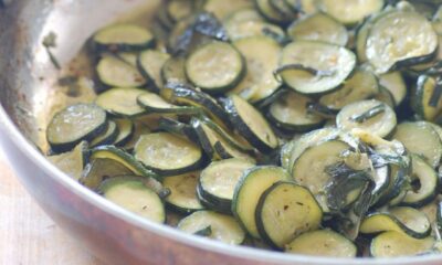 Come preparare le zucchine con menta e basilico