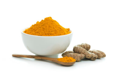 Curcuma, radice e polvere