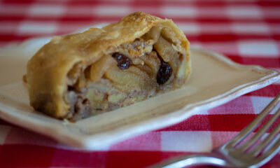 strudel noci mele dolce fine pasto