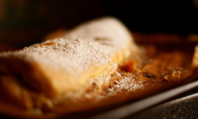 Lo strudel di fragole con la ricetta della Prova del Cuoco