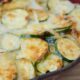 Le zucchine gratinate al parmigiano per un secondo sfizioso