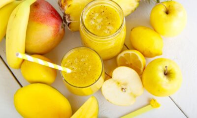 centrifugato detox di ananas e mango