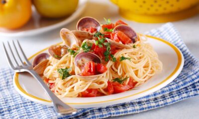 spaghetti con vongole e gamberi