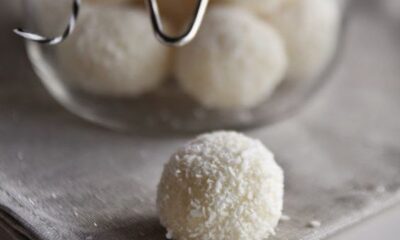 I cioccolatini al cocco e cioccolato bianco con la ricetta golosa