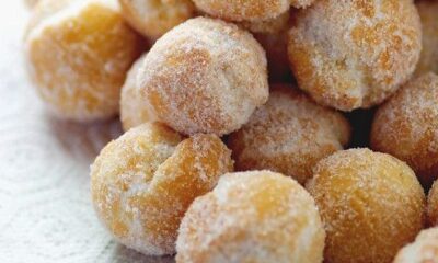 Le frittelle di Carnevale al limone con la ricetta facile