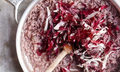 Il risotto al radicchio e taleggio con la ricetta della Prova del Cuoco