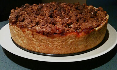 Torta di pere con crumble alle mandorle