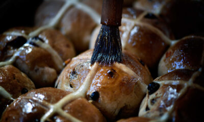 hot cross buns