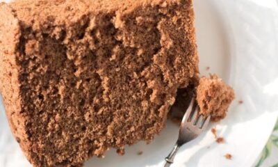 La chiffon cake al cacao e cocco perfetta per merenda