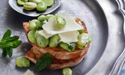 insalata di fave e pecorino