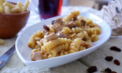 La pasta con ricciola e bottarga per un primo delizioso