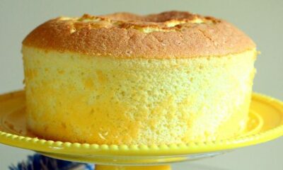 La chiffon cake alle mele perfetta per la colazione