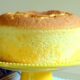 La chiffon cake alle mele perfetta per la colazione