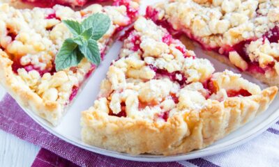 crostata con ricotta e marmellata di ciliegie