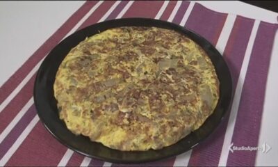 frittata con coste e salsiccia