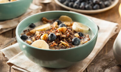 Il porridge con albumi con la ricetta proteica