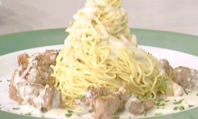 tajarin con salsiccia e finocchi su fonduta di gorgonzola