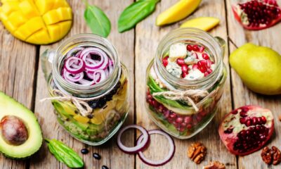 Insalata in barattolo con carote e tonno