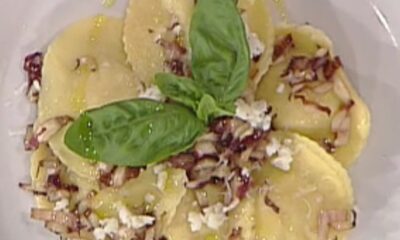 medaglioni ripieni con ricotta tartufata e radicchio padellato