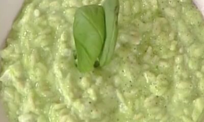 Risotto con crema di zucchine mantecato con la ricotta