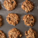 I biscotti con muesli e banane con la ricetta sana