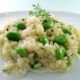 Il risotto con fave e pecorino con la ricetta facile