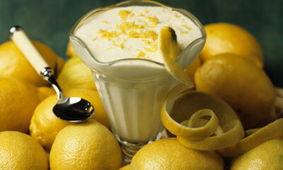 La mousse al limone con mascarpone per il dessert di fine pasto