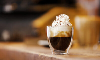 Caffè freddo con panna