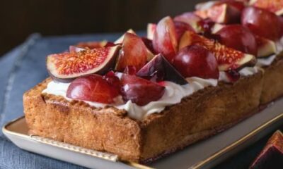 La crostata con uva e fichi con la ricetta autunnale