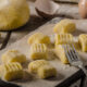 Gnocchi con farina di ceci