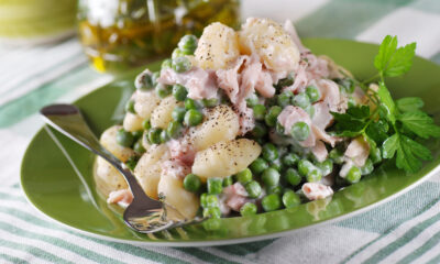 gnocchi con prosciutto e piselli