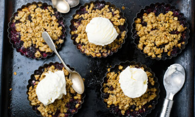 Il crumble di frutti rossi con la ricetta di Cotto e Mangiato