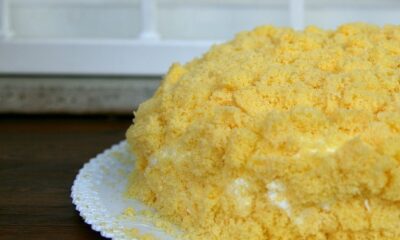 La ricetta della torta mimosa con pandoro