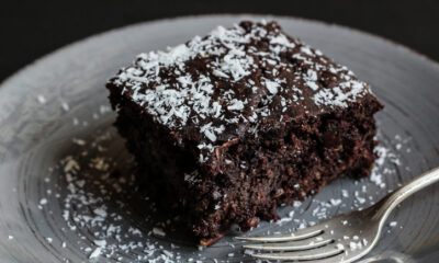 La ricetta della torta cioccolato fondente e cocco senza uova