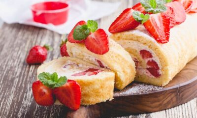 Il rotolo fragole e crema chantilly per la Festa della mamma