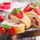 Il rotolo fragole e crema chantilly per la Festa della mamma