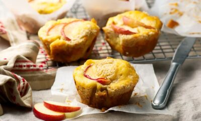 Tortine di mele e yogurt greco, la ricetta di Cotto e Mangiato