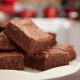 Brownies al cioccolato al latte, la ricetta golosa