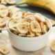 In cucina con Friggy: le chips di banane in friggitrice ad aria sono uno snack sano e facile