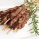 In cucina con Friggy e un classico della cucina del Sud: la ricetta degli arrosticini in friggitrice ad aria