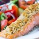 Salmone in friggitrice ad aria: meglio al naturale o gratinato?