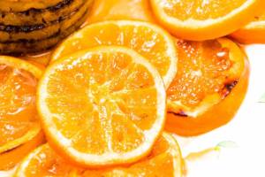 Come preparare le arance caramellate: ecco la ricetta