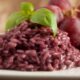 Risotto al vino rosso: la ricetta facile del primo piatto