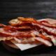 In cucina con Friggy: anche il bacon si può preparare in friggitrice ad aria