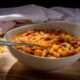 Pasta alla scoreggiona, la ricetta del film Bombolo