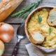 Cipollata fiorentina: la ricetta toscana della zuppa di cipolle