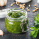 Salsa gustosa e saporita: prepariamo il pesto di prezzemolo