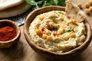 Hummus senza aglio e tahina: la ricetta leggera e senza glutine!